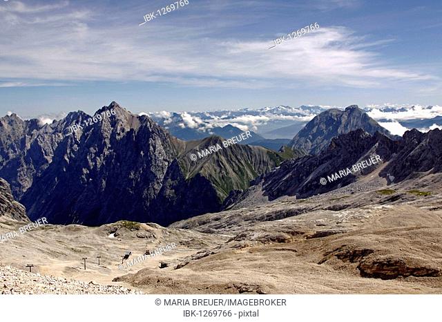 Zugspitze Plateau, Zugspitze, Wetterstein Mountains, Bavaria, Germany, Europe