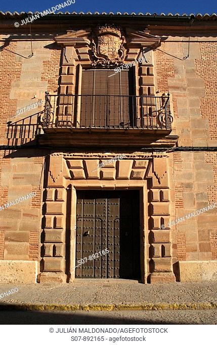 Portada del Palacio de Los Fontes, Villanueva de los Infantes, Ciudad Real, Castilla La Mancha, Spain