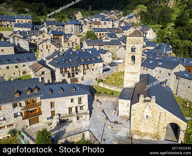 Aerial view of Durro rural village, Valle de Boi, Pyrenees, Catlunya, Spain. . . Durro is a town in the municipality of Valle de Bohí in the Alta Ribagorza...