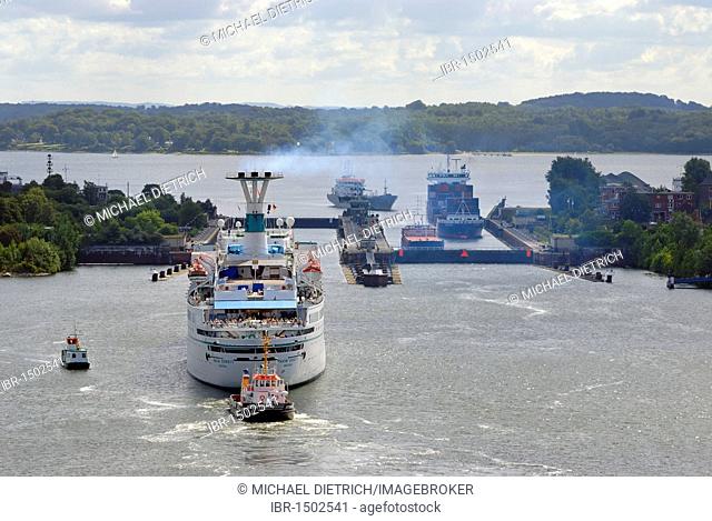 Cruise Ship entering Holtenau lock, Kiel Canal, Kiel, Schleswig-Holstein, Germany, Europe