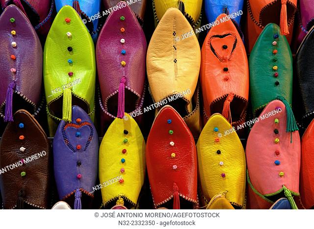 Babouches, Traditional footware, Medina, Marrakech, Souk, UNESCO World Heritage Site, Morocco, Maghreb, North Africa