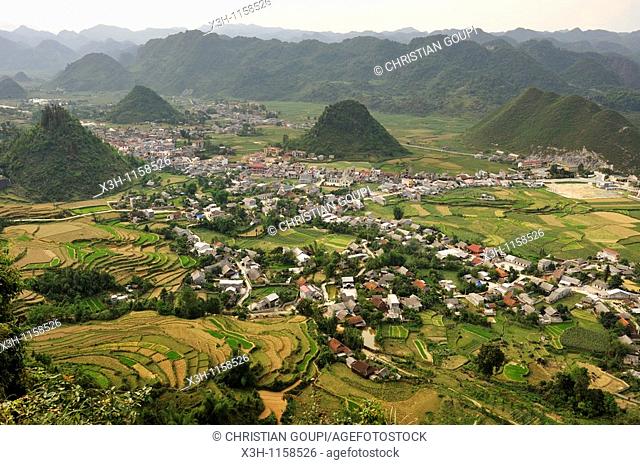paddy-fields around Tam Son village viewed from Quan Ba Pass on the road to Yen Minh, Ha Giang province, northern Vietnam, southeast asia