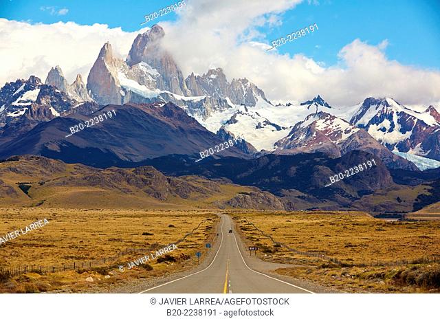 Los Glaciares National Park. Monte Fitz Roy. El Chalten. Santa Cruz province. Patagonia. Argentina