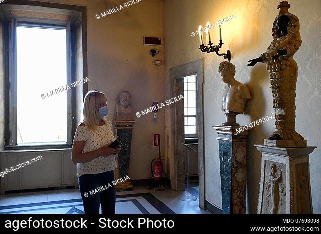 A visitor with a protective mask inside the Capitoline Museums during the first weekend after the recent partial reopening of the Roman museums in Phase 2 of...