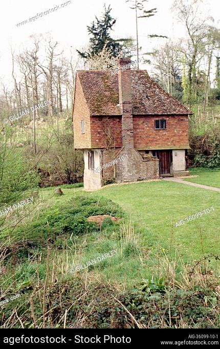 Cross wing of a medieval farmhouse, demolished 1833. Tile - hung, jettied upper storey. Markbeech Hole Cottage, Kent