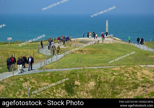 04 June 2022, France, Cricqueville-en-Bessin: View of the Ranger Monument at Pointe du Hoc. At this bluff section in Normandy