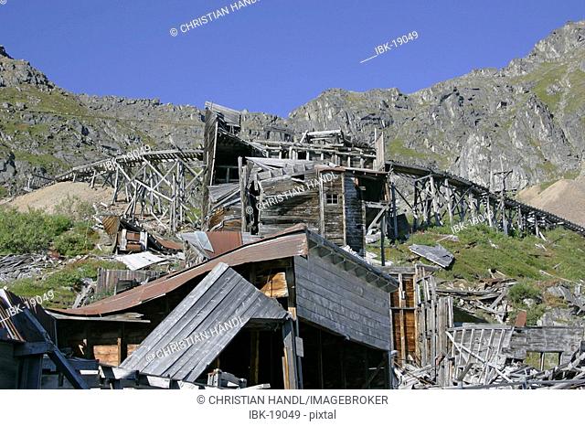 The area and the buildings of the Indipendence mine which was in operation till 1930 and is now a Historical State Park Hatcher Pass Alaska USA