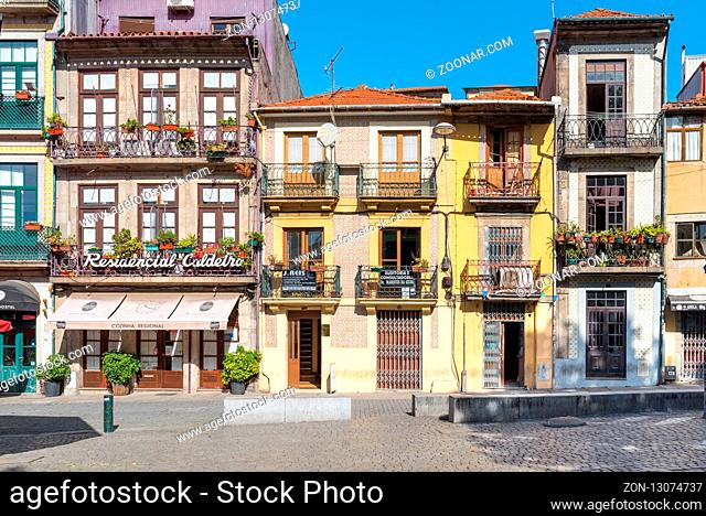 Buildings typical of the Pombaline style at the Campo dos Martires da Patria, what means Field of Martyrs, in Oporto