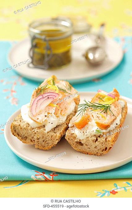 Wholemeal baguette with cream cheese and smoked salmon