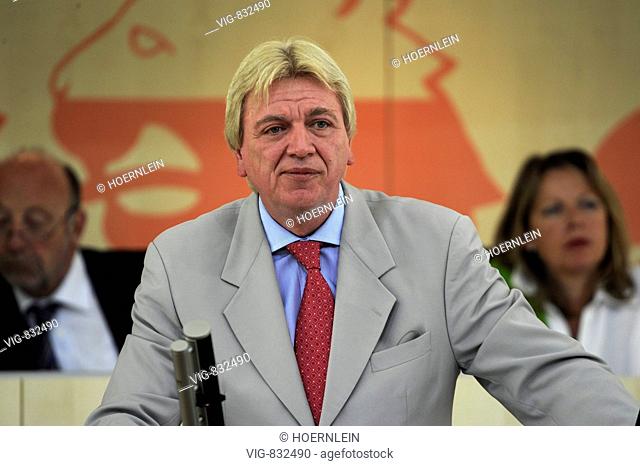 GERMANY, WIESBADEN, 15.05.2008, Volker BOUFFIER, (CDU), Interior Minister and minister of sport of Hesse. Our picture shows Volker BOUFFIER during a plenary...