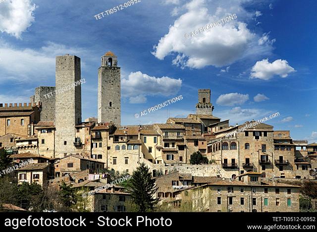 Italy, Tuscany, San Gimignano, Medieval towers and buildings