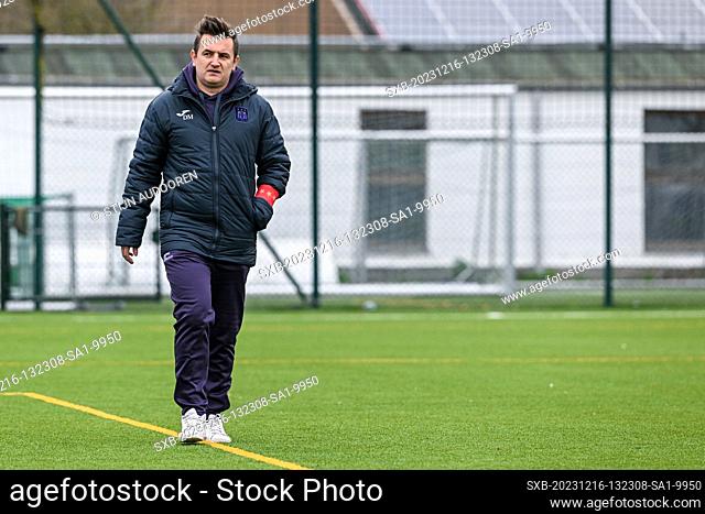 Head Coach Dave Mattheus of Anderlecht pictured before a female soccer game between RSC Anderlecht and White Star Woluwe on the 12 th matchday of the 2023 -...