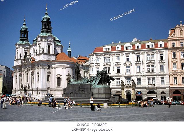 Jan Hus Statue, Staromestskenam, Prague, Czechia