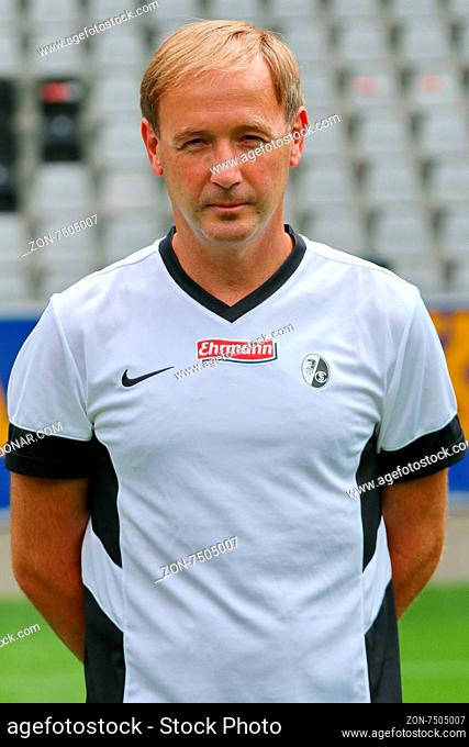 Co-Trainer Patrick Baier (SC Freiburg) - Mannschaftsfoto und Portraits SC Freiburg 15/16
