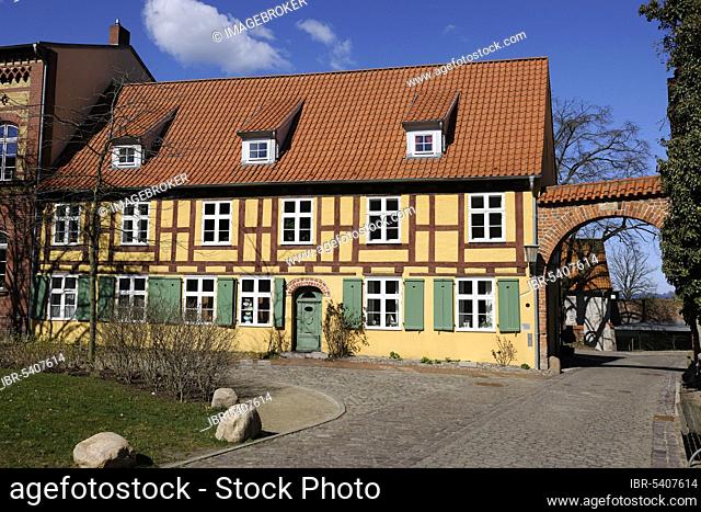 Restored half-timbered houses, grounds of Johanniskloster, former Franciscan monastery, Hanseatic city of Stralsund, Mecklenburg-Western Pomerania, Germany