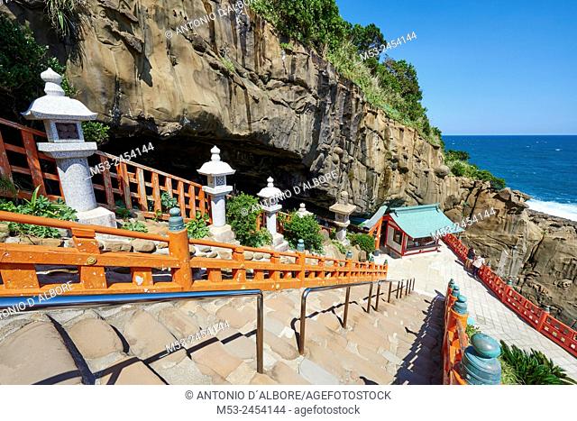 The staircase that bring to the main terrace of Uso-Jingu Taoist temple. The terrace is facing huge rocks in the Sea of Hyuga. Nichinan City