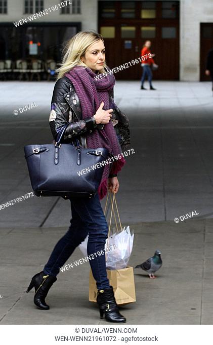 Fearne Cotton leaving the BBC Radio 1 studios Featuring: Fearne Cotton and her pigeon. Where: London, United Kingdom When: 25 Nov 2014 Credit: Duval/WENN