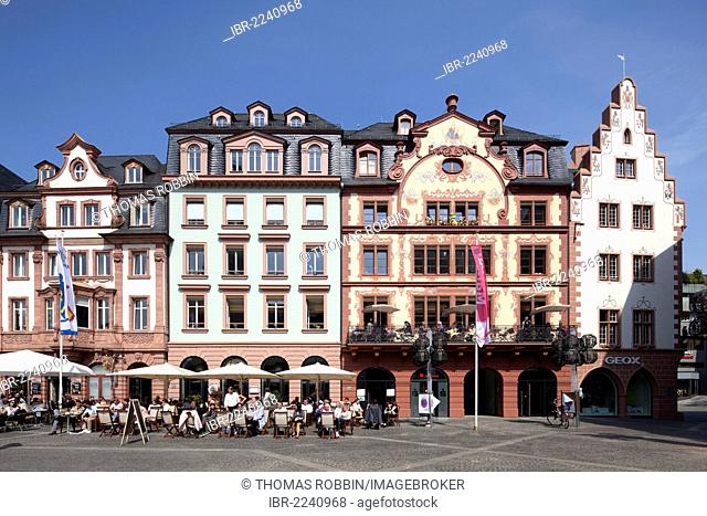 Restored town houses on Markt square, commercial buildings, Mainz, Rhineland-Palatinate, Germany, Europe, PublicGround