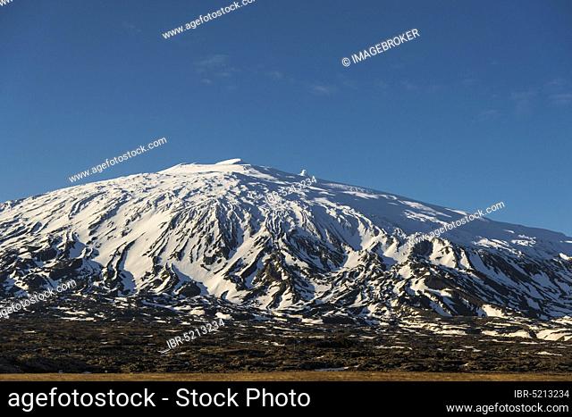 Snow peak of Snaeffelsjökull, Snaefellsness, Vesturland, Iceland, Europe