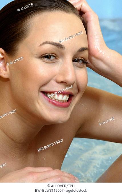 woman in jacuzzi, beauty, bath, portrait