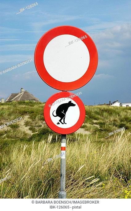 Sign in the dunes, dog feces, Noordwijk, South Holland, Holland, The Netherlands