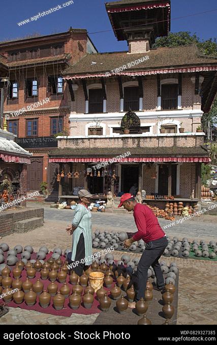 Nepal, Bhaktapur, potters' square, market, , Credit:Tibor Bognar / Avalon