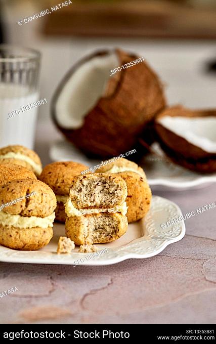 Healthy low carb biscuits made from coconut and almond flour