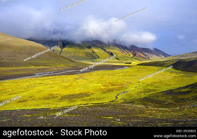 Nyidalur at glacier Tungnafellsjoekull. The highlands of Iceland in the Vatnajoekull National Park, a UNESCO world heritage site