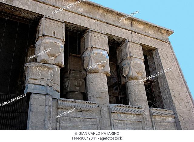 Egypt, Dendera, Ptolemaic temple of the goddess Hathor.View of hypostyle hall from courtyard