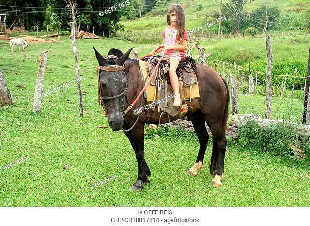 People, child, horse, farm, 2016, Merces, Minas Gerais, Brazil