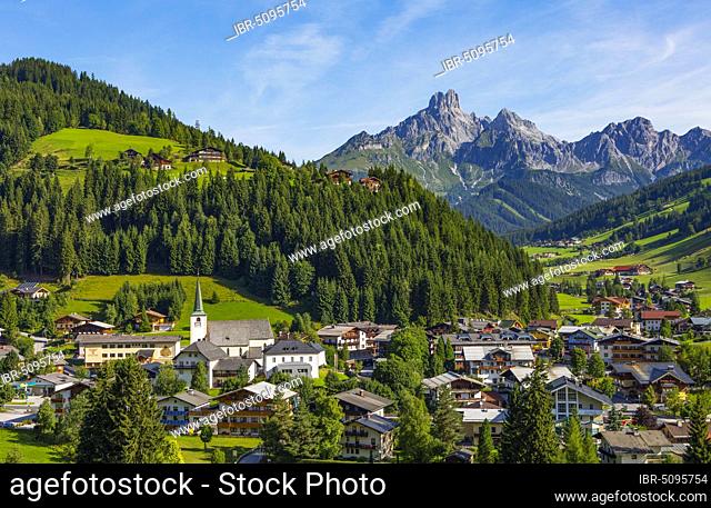 Filzmoos with mountain peak Bischofsmütze, Pongau, Province of Salzburg, Austria, Europe