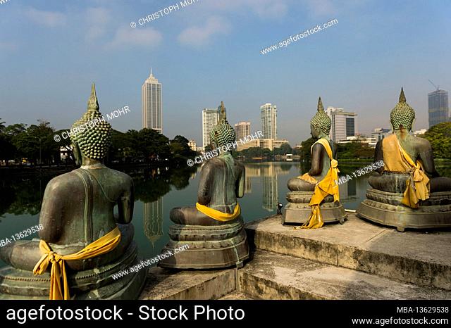 Sri Lanka, Colombo, Sima Malaka temple, statues, back view