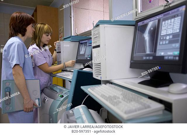 FCR Capsula, Fuji Computed Radiography reader. Hospital de Zumarraga, Gipuzkoa, Euskadi, Spain