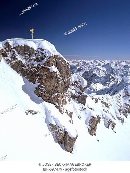 Summit cross at 2962 m or 9718 ft on the Zugspitze, Germany's highest mountain, Wetterstein Range, Werdenfels Region, Upper Bavaria, Bavaria, Germany, Europe