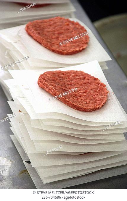 Hamburger patties, prepared food, meat factory, pre-shaped meat, meat production, meat processing plant