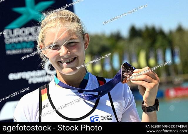 14 August 2022, Bavaria, Munich: European Championships, European Championship, Rowing, Single sculls, Women, Final. Alexandra Förster from Germany is happy...
