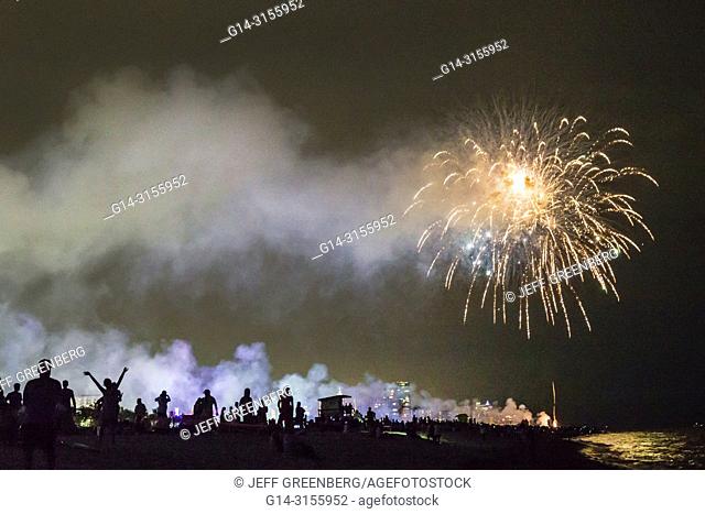 Florida, Miami Beach, Fourth 4th 4 July, fireworks burst display show, holiday tradition, night nightlife