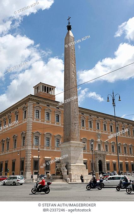 Ancient Egyptian obelisk, Piazza San Giovanni in Laterano in front of the Lateran Palace, the oldest and largest obelisk in Rome, Rome, Lazio, Italy