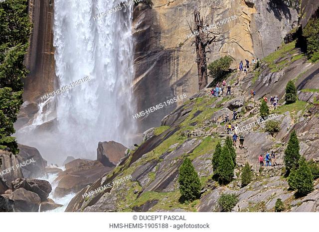 United States, California, Sierra Nevada, Yosemite National Park listed as World Heritage by UNESCO, Yosemite Valley, Vernal Fall and hikers on the Mist Trail