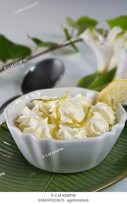 Curdled cream of lemon soup