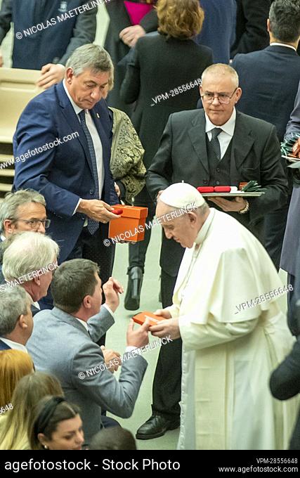 Flemish Minister President Jan Jambon and Pope Francis pictured during an audience with the Pope, in the Sala Nervi, at the Vatican, Wednesday 30 March 2022