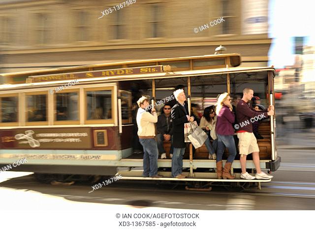 cable car on Powell Street, San Francisco, California, USA