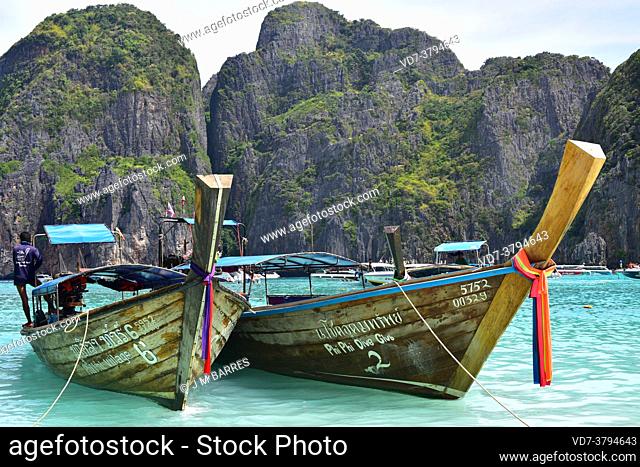 Ko Phi Phi Le Island, Maya Bay. Traditional boats. Phi Phi Archipelago, Thailand