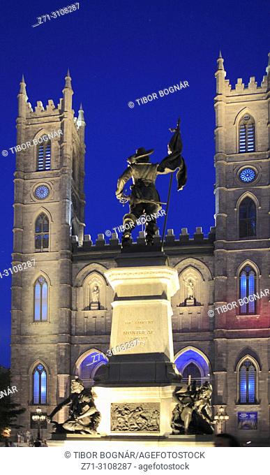 Canada, Montreal, Place d'Armes, Notre Dame Basilica, de Maisonneuve statue,