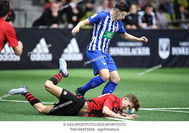 duels / Duell Nikos Zografakis (Hertha BSC) versus Solvi Danielsson (Vikingur Reykjavik)- GES/ Fussball/ Mercedes-Benz JuniorCup 2018, Sindelfingen, 05