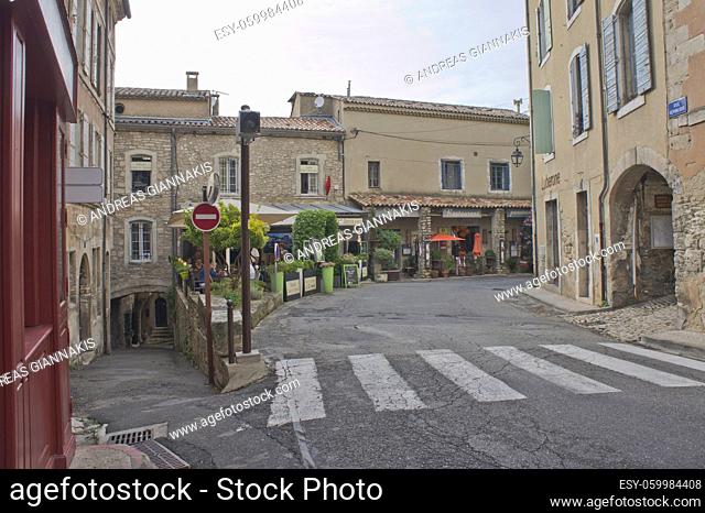 Bonnieux in Provence, Old city street view, France, Europe