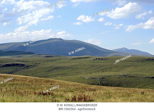 Landscape of the plateau, Way of St. Nino, Ninotsminda, Lesser Caucasus, Georgia, Western Asia