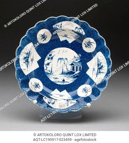 Dish, c. 1770, Worcester Porcelain Factory, Worcester, England, founded 1751, Worcester, Soft-paste porcelain, underglaze blue decoration, Diam. 20