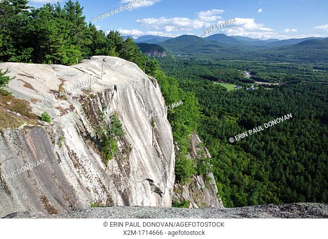 Scenic view from the summit of Cathedral Ledge in Bartlett, New Hampshire