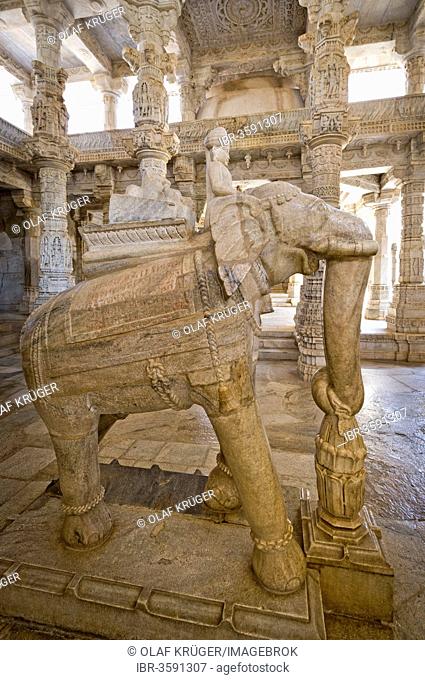 Sculpture, man riding an elephant, marble temple, temple of the Jain religion, Adinatha Temple